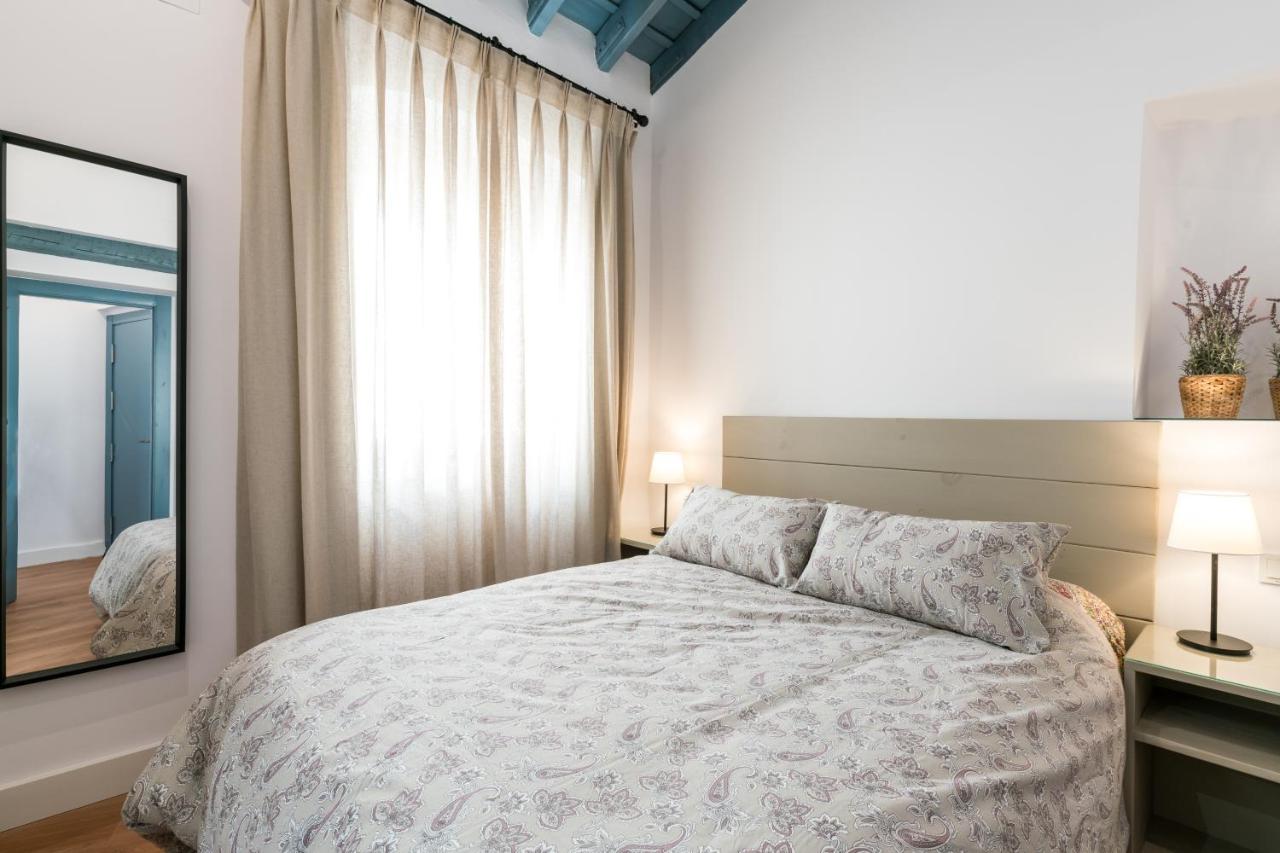 Apartamentos Leoncillos Seville Exterior photo